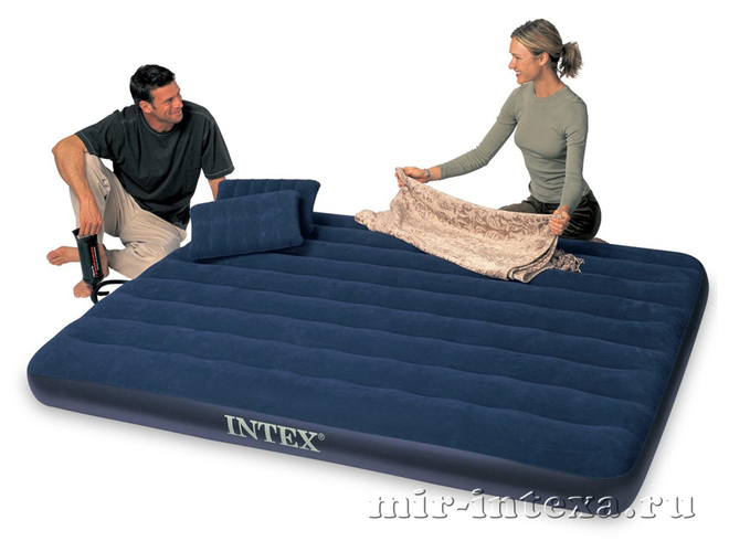 Купить надувной матрас Classic Downy 152х203х25см с насосом и подушками, Intex 64765